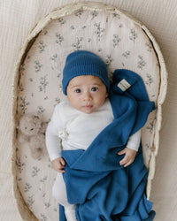 Luxe Collection 100% Organic Cotton Luxury Knit Baby Blanket + Hat Set w/ Gift Box