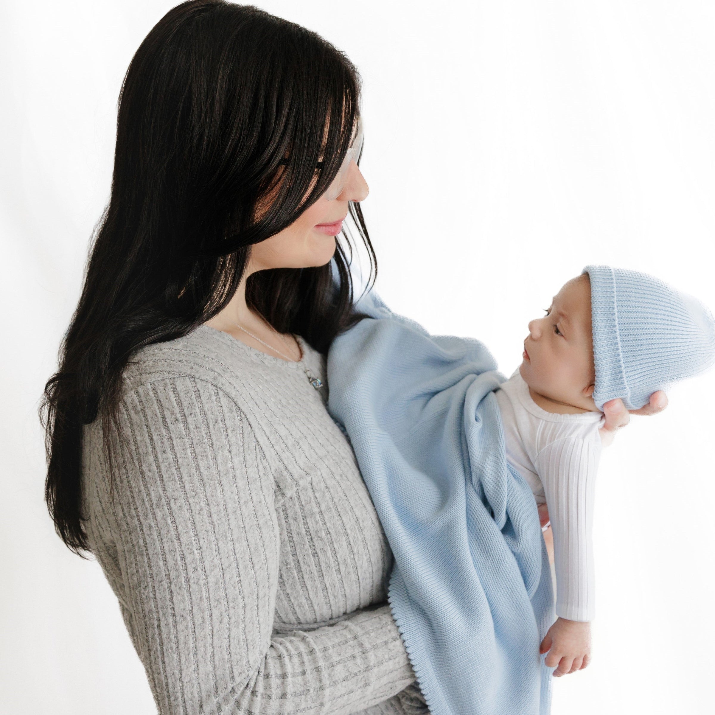 Luxe Collection 100% Organic Cotton Luxury Knit Baby Blanket + Hat Set w/ Gift Box