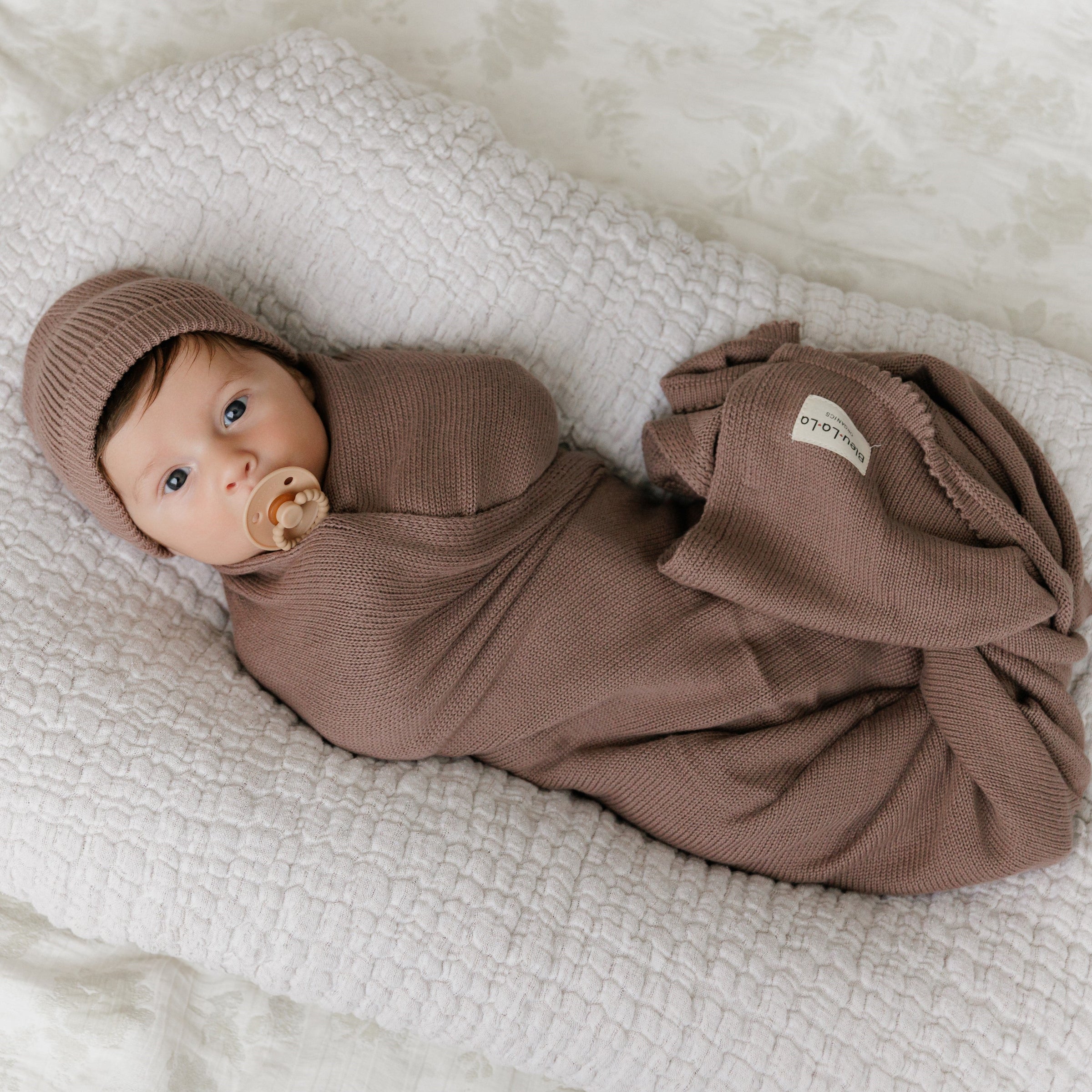 Luxe Collection 100% Organic Cotton Luxury Knit Baby Blanket + Hat Set w/ Gift Box