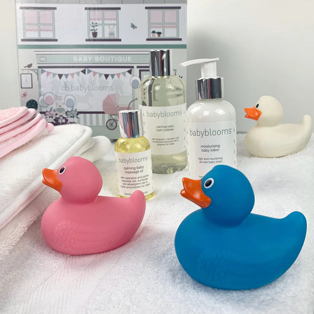 Personalized Bath Time Gift Set - Girl  SKU:  LBG1069