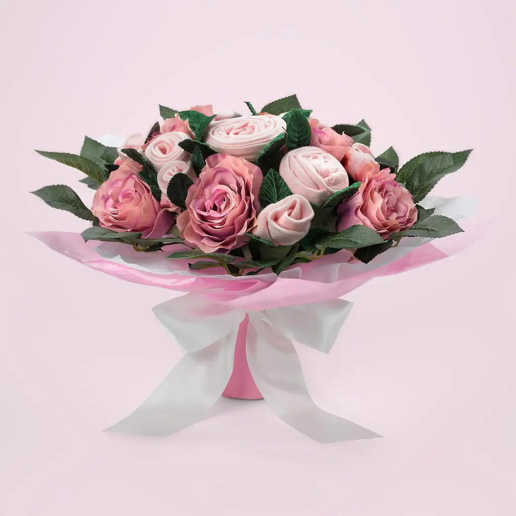 Knitted Blanket & Bouquet Baby Girl Gift Set