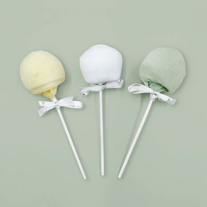 Little Giraffe Baby Diaper Cake