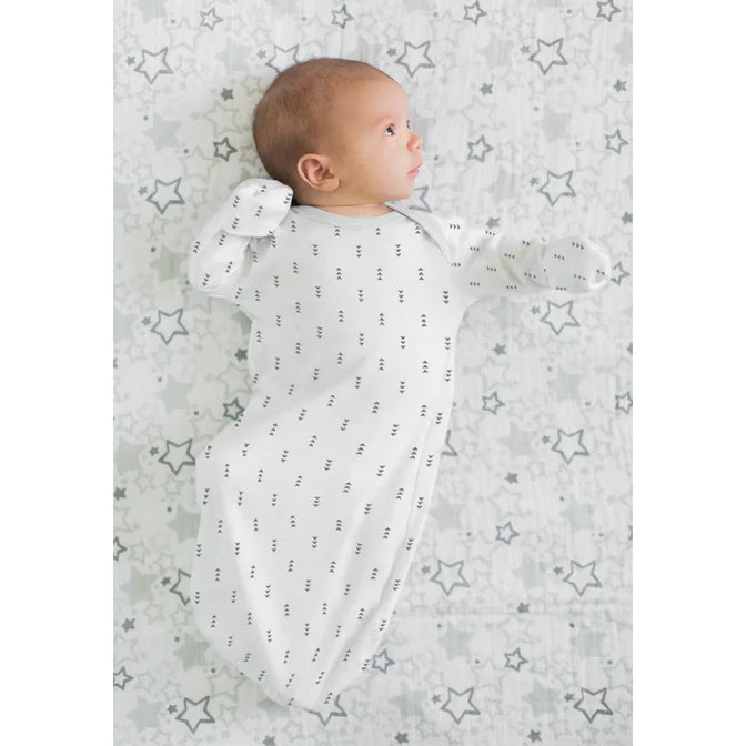 Muslin Swaddle Newborn Pajama Gift Set - Tiny Arrows (BGB-0040)