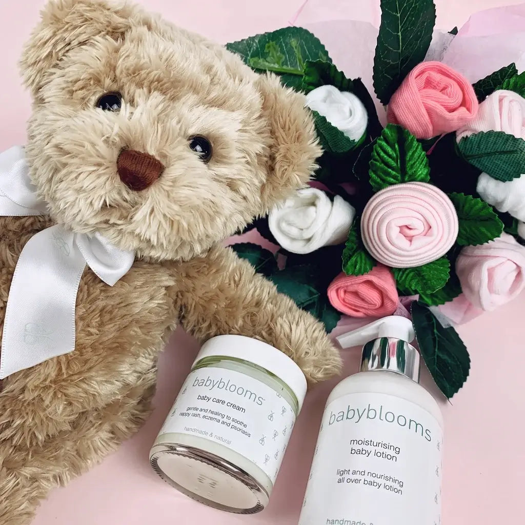 Snuggle Bear Luxury Newborn Gift Box — Girl