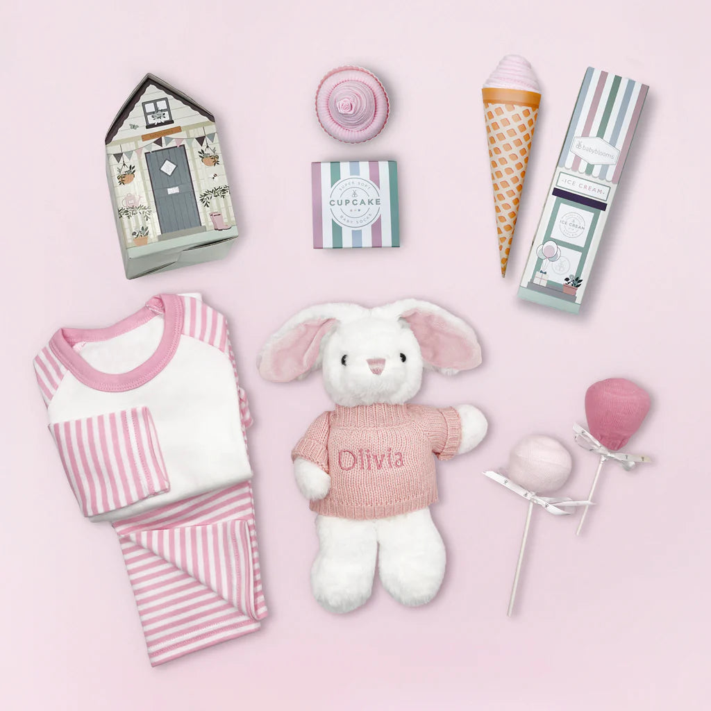 Sweet Beginnings Personalized Baby Girl Gift Set