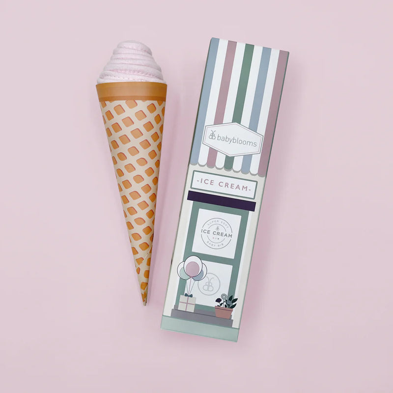 Sweet Beginnings Personalized Baby Girl Gift Set