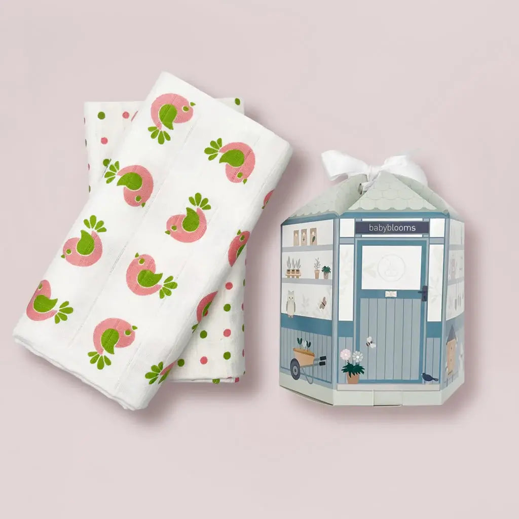 The Little Luxury | Moses Basket Gift Set | Baby Girl